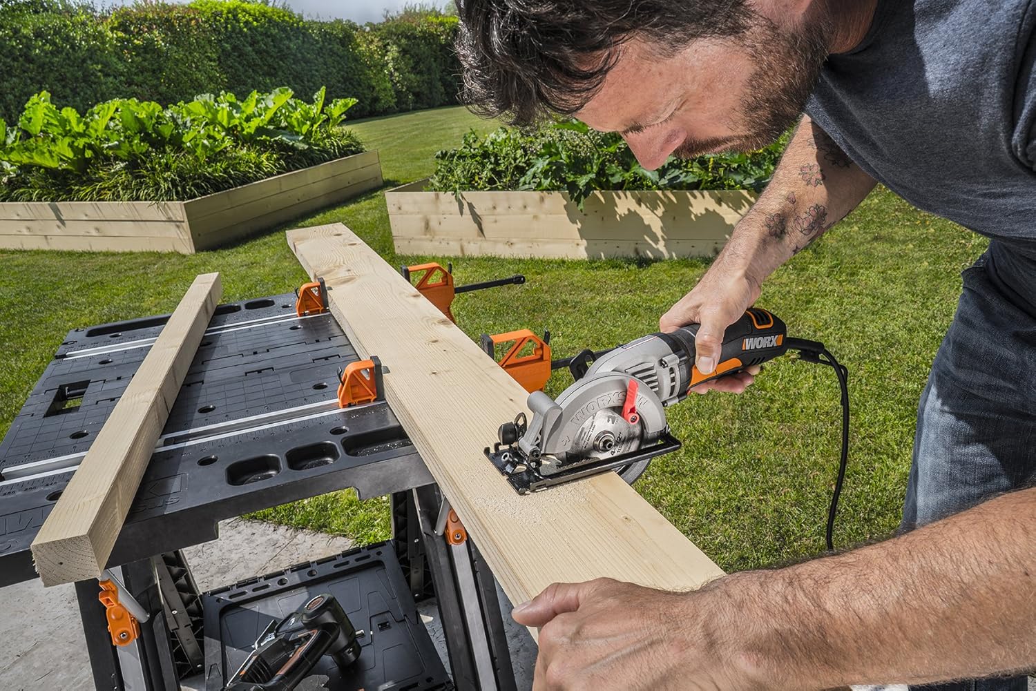 Worx Pegasus 2-in-1 Folding Work Table & Sawhorse